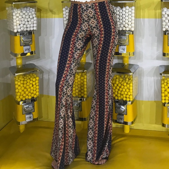 Forever 21 Pants - Printed Flared Boho Pants 🧡